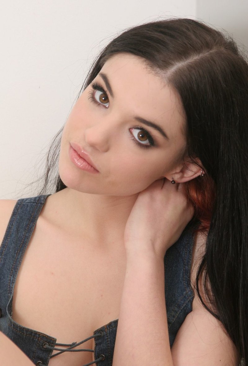 Полина, 22